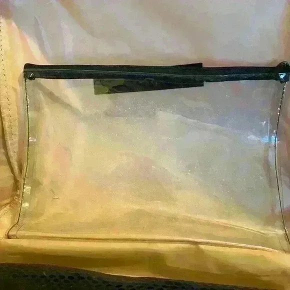 Cosmetic Carrier. - Picture 4 of 6